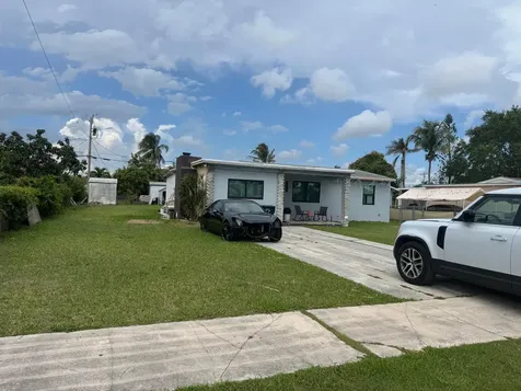 1561 NE 14th Street Homestead FL 33033