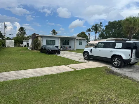 1561 NE 14th Street Homestead FL 33033