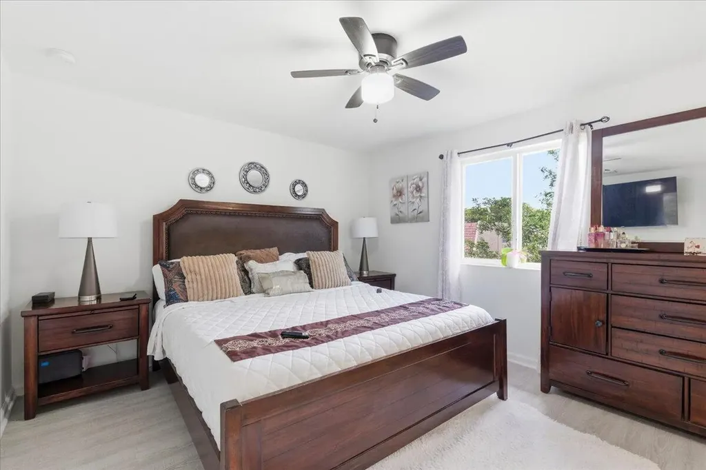 1340 SW 53rd Avenue North Lauderdale FL 33068