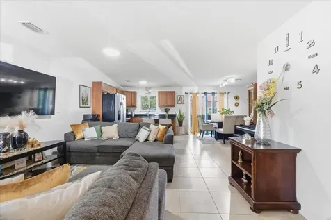 1340 SW 53rd Avenue North Lauderdale FL 33068