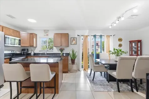 1340 SW 53rd Avenue North Lauderdale FL 33068
