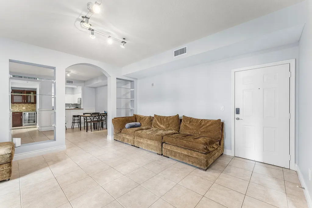 233 S Federal Highway Boca Raton FL 33432