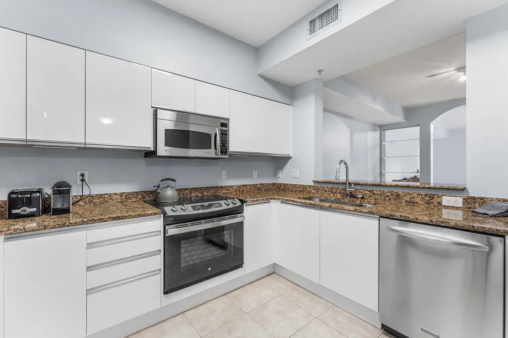 233 S Federal Highway Boca Raton FL 33432
