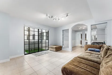 233 S Federal Highway Boca Raton FL 33432