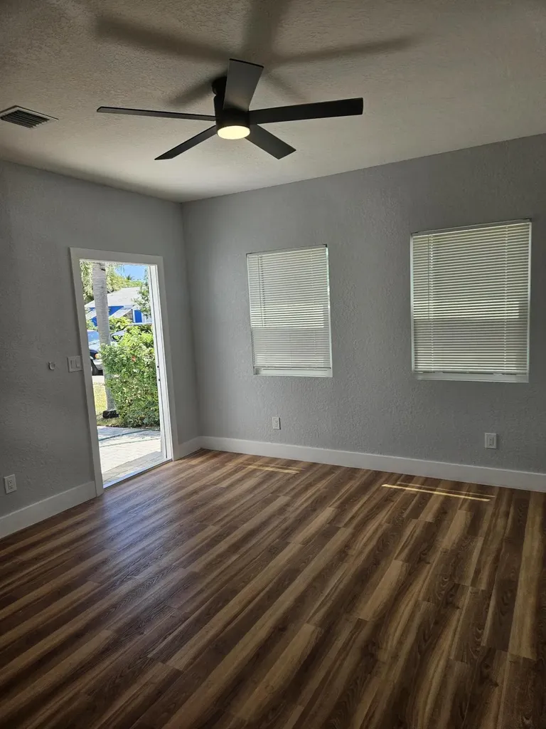 717 Selkirk Street West Palm Beach FL 33405