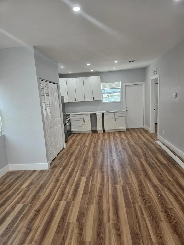 717 Selkirk Street West Palm Beach FL 33405