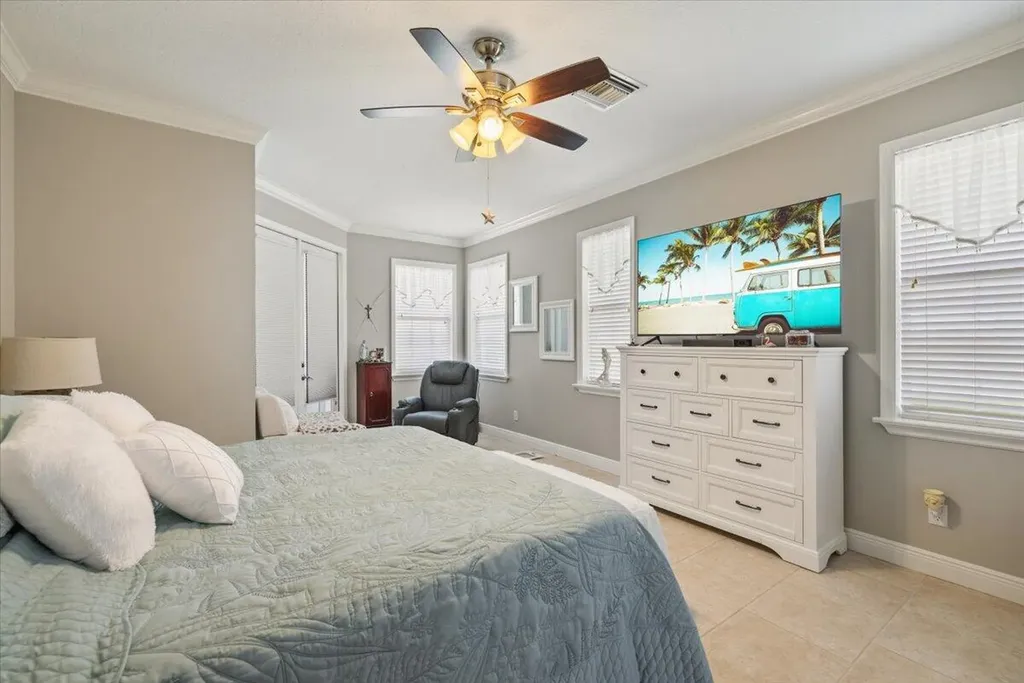 5828 Pine Ridge Circle Vero Beach FL 32967