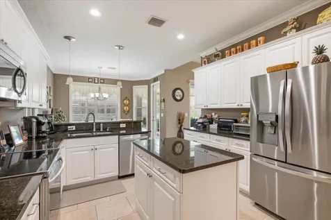 5828 Pine Ridge Circle Vero Beach FL 32967