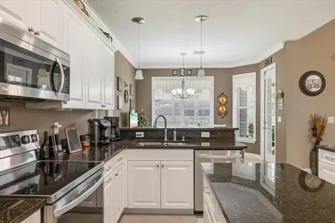 5828 Pine Ridge Circle Vero Beach FL 32967