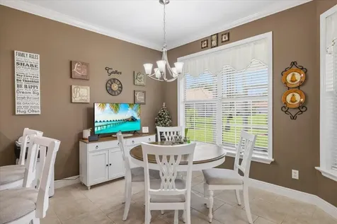5828 Pine Ridge Circle Vero Beach FL 32967
