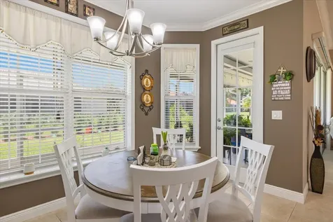 5828 Pine Ridge Circle Vero Beach FL 32967