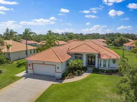 5828 Pine Ridge Circle Vero Beach FL 32967