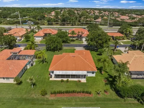 5828 Pine Ridge Circle Vero Beach FL 32967