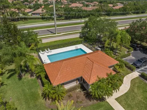 5828 Pine Ridge Circle Vero Beach FL 32967