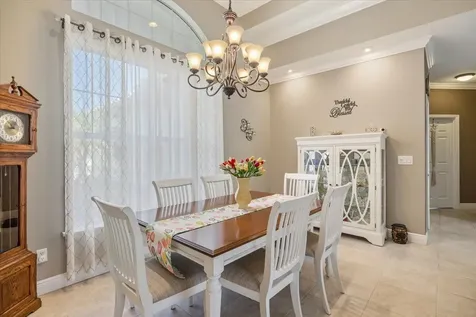 5828 Pine Ridge Circle Vero Beach FL 32967