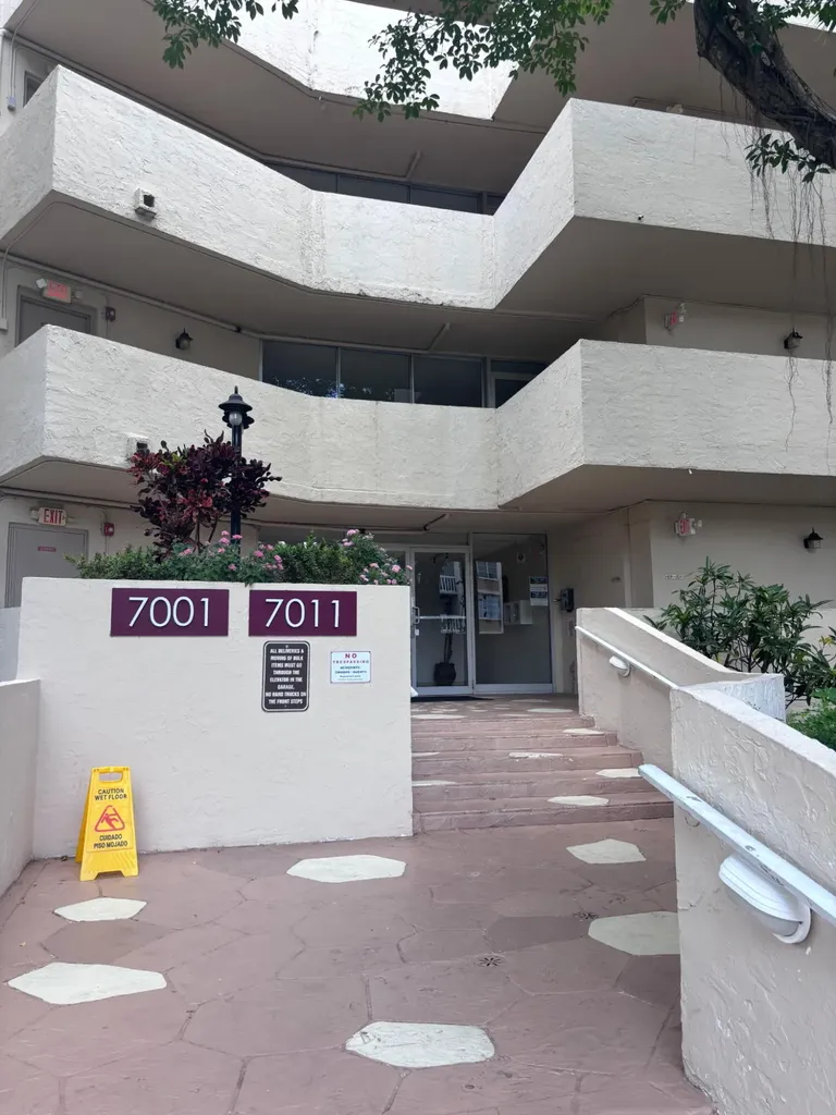 7001 Environ Boulevard Lauderhill FL 33319