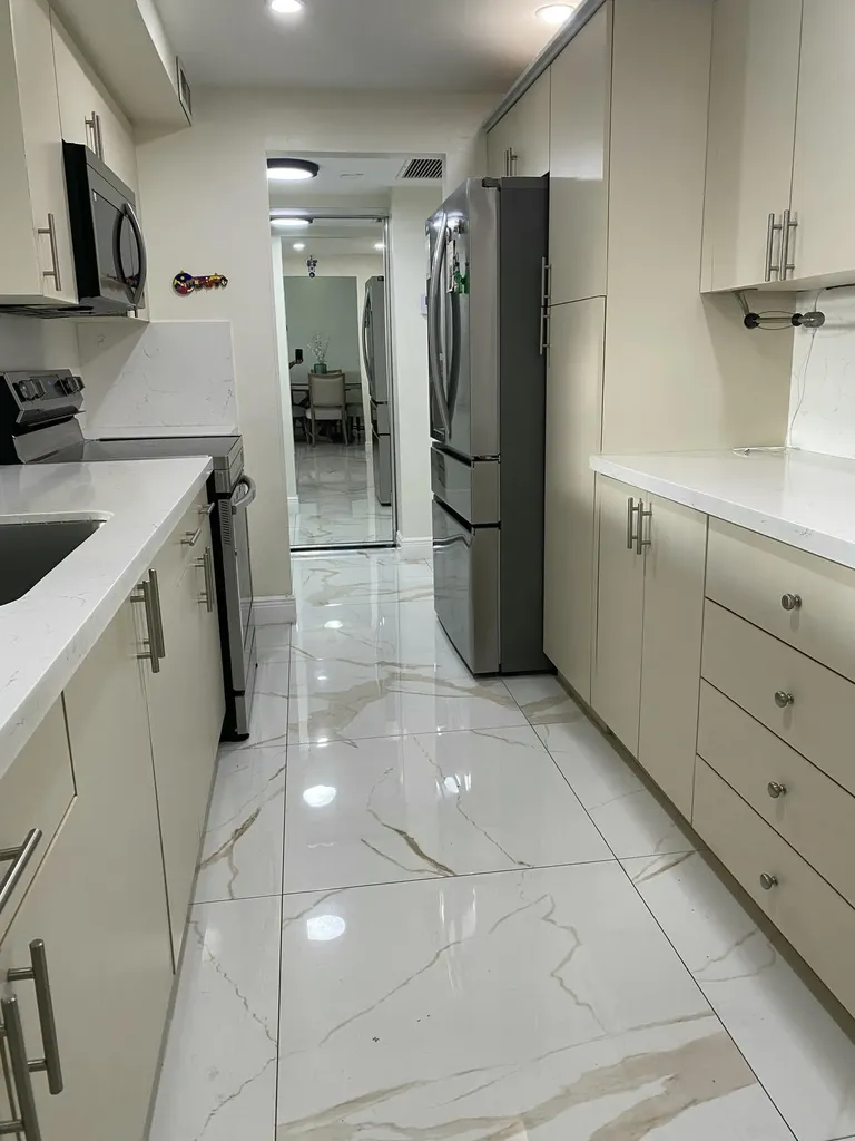 7001 Environ Boulevard Lauderhill FL 33319