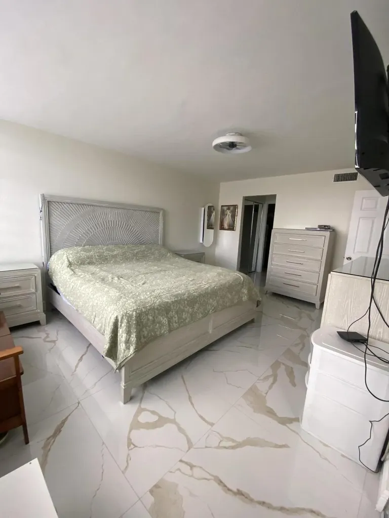 7001 Environ Boulevard Lauderhill FL 33319