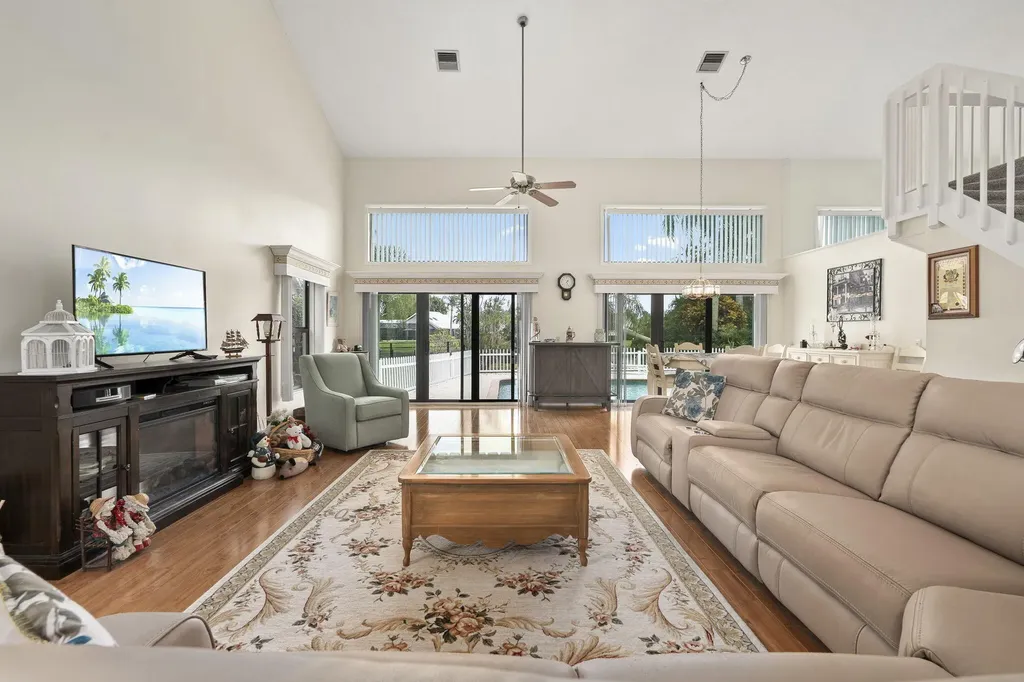 8964 SE Sunfish Place Hobe Sound FL 33455