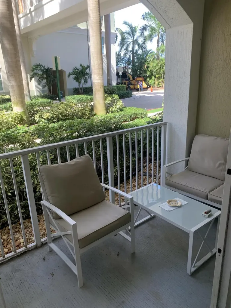 806 E Windward Way Lantana FL 33462