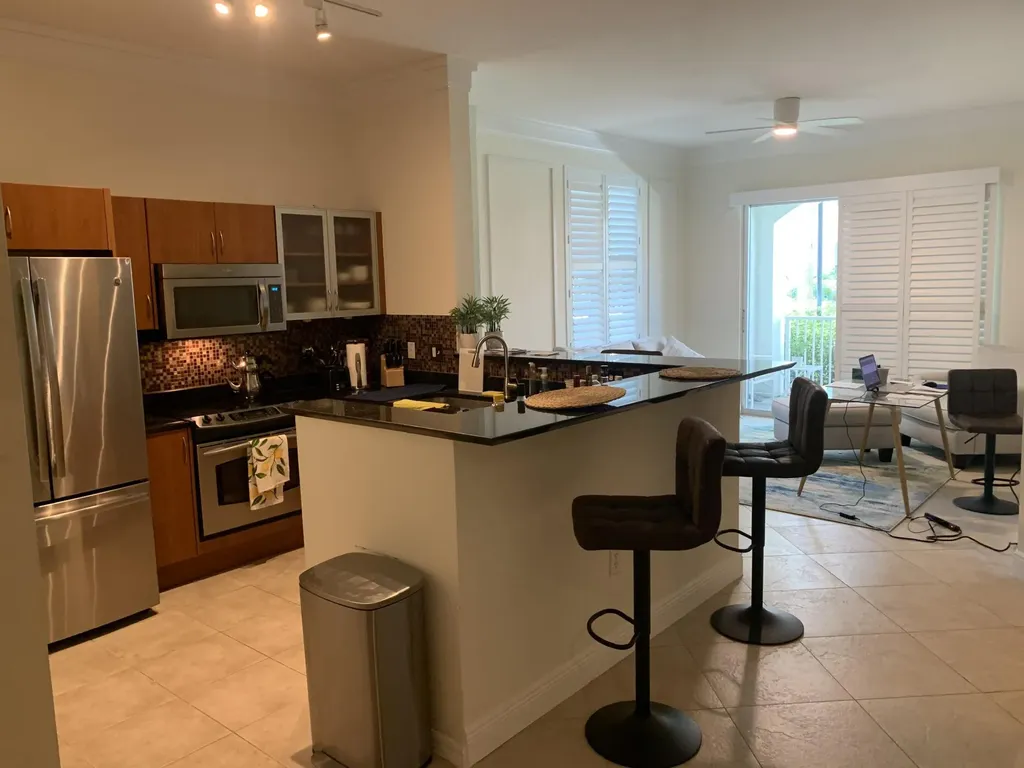 806 E Windward Way Lantana FL 33462