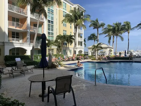 806 E Windward Way Lantana FL 33462