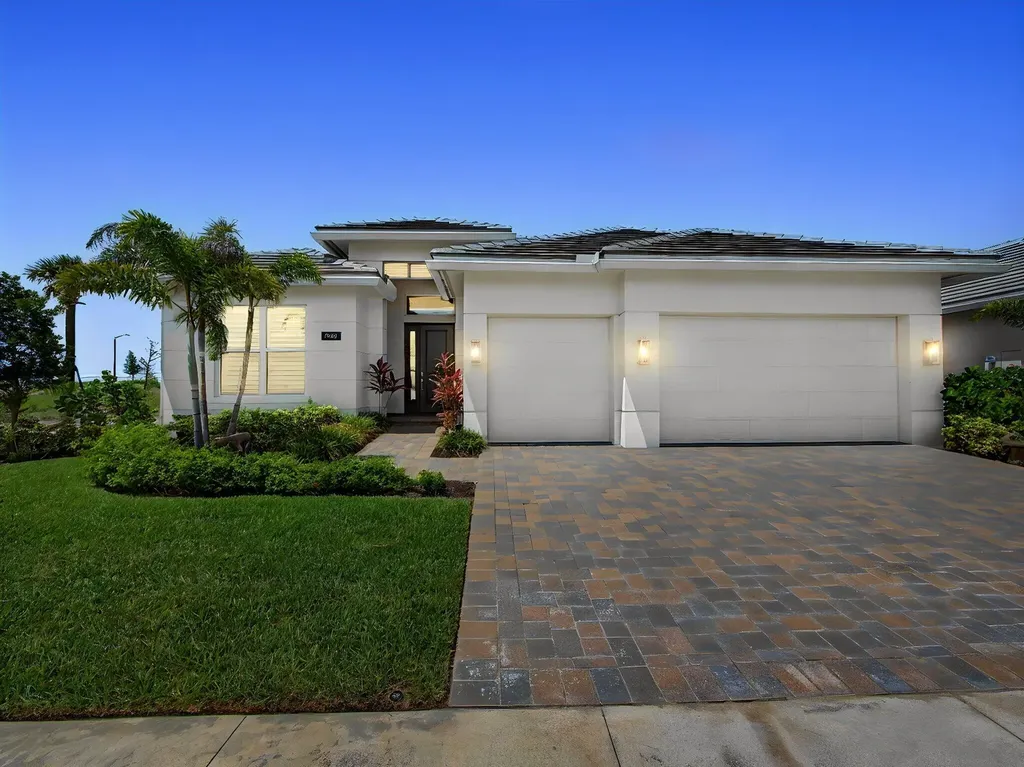 9483 SW Pinnacle Place N Port St Lucie FL 34987