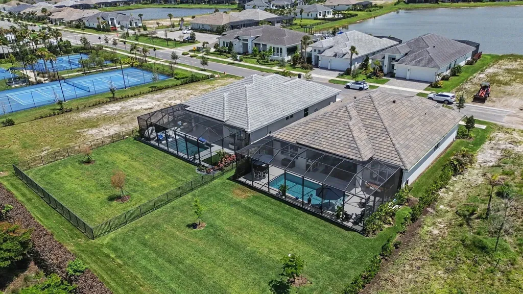 9483 SW Pinnacle Place N Port St Lucie FL 34987