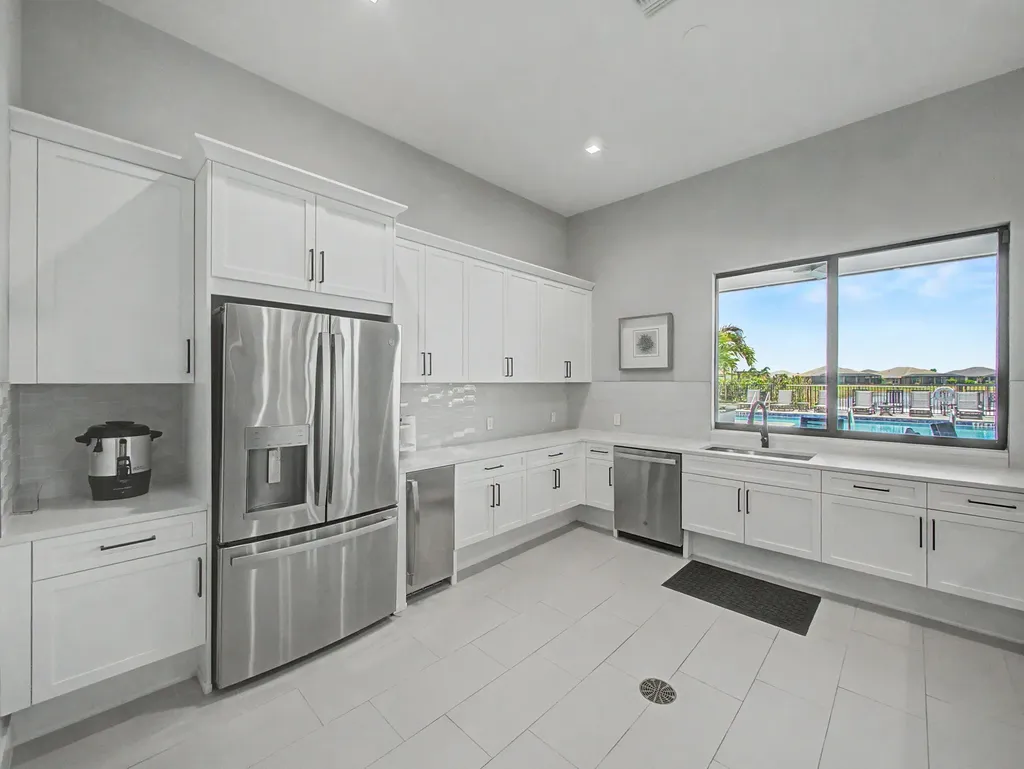 9483 SW Pinnacle Place N Port St Lucie FL 34987