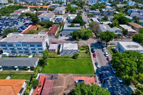 512 SW 6th Avenue Miami FL 33130