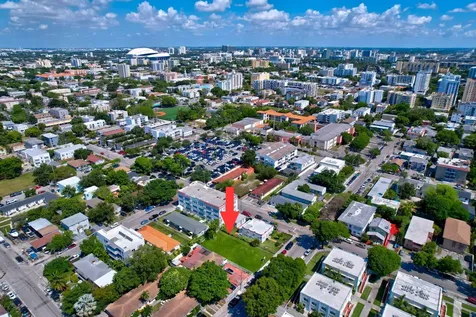 512 SW 6th Avenue Miami FL 33130