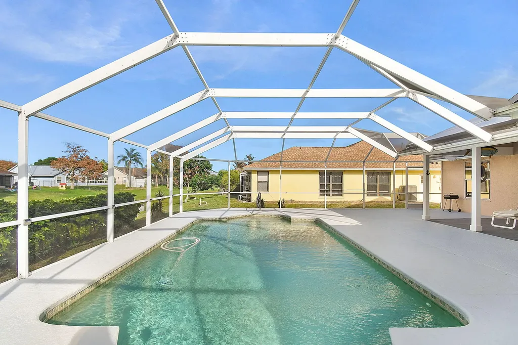 3087 SE Galt Circle Port St Lucie FL 34984