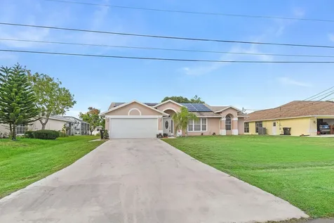 3087 SE Galt Circle Port St Lucie FL 34984