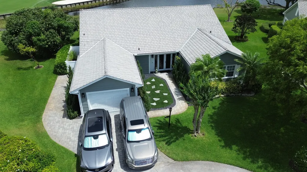 11 Holly Drive Boynton Beach FL 33436