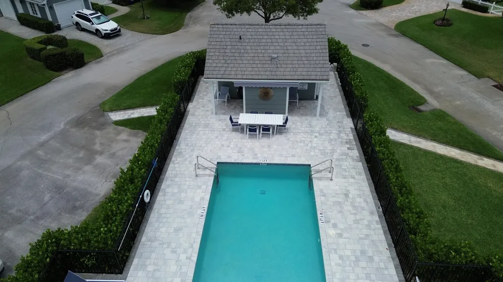 11 Holly Drive Boynton Beach FL 33436