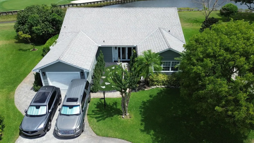 11 Holly Drive Boynton Beach FL 33436