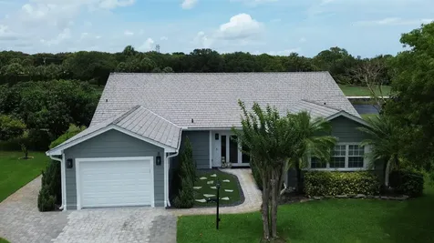 11 Holly Drive Boynton Beach FL 33436