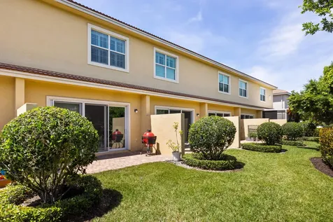 680 SW Glen Crest Way Stuart FL 34997