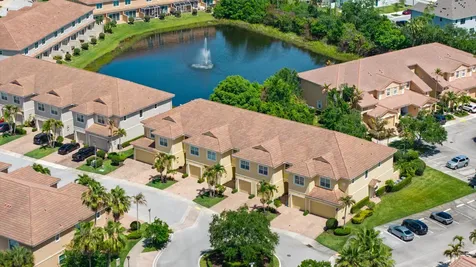 680 SW Glen Crest Way Stuart FL 34997