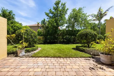 680 SW Glen Crest Way Stuart FL 34997