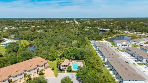 680 SW Glen Crest Way Stuart FL 34997