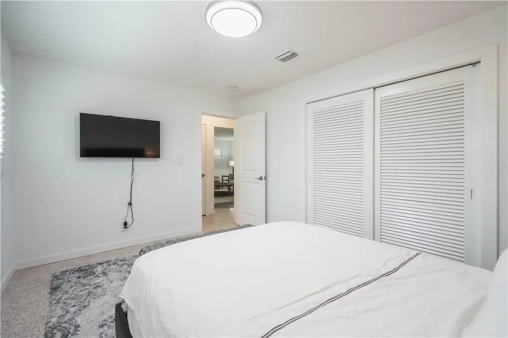 240 NE 25th Avenue Pompano Beach FL 33062