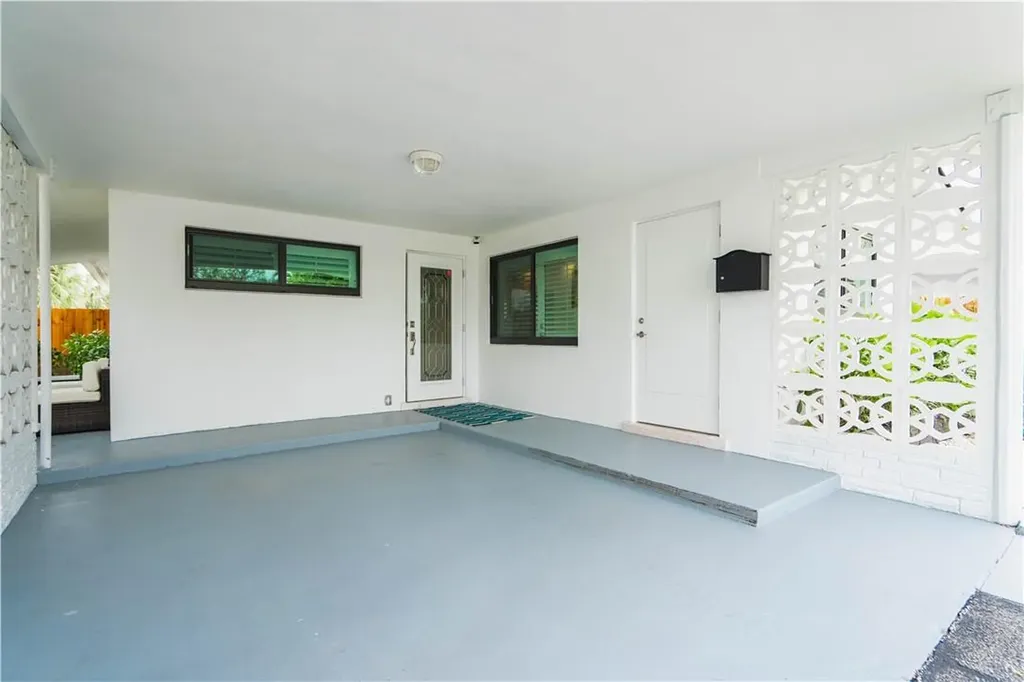 240 NE 25th Avenue Pompano Beach FL 33062