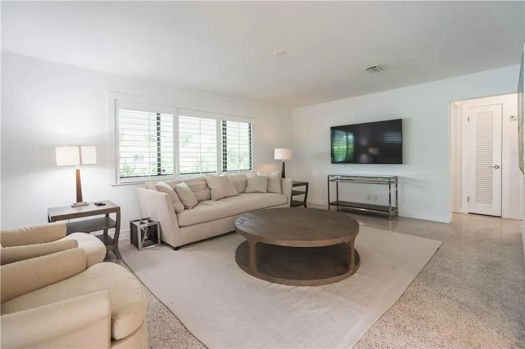 240 NE 25th Avenue Pompano Beach FL 33062