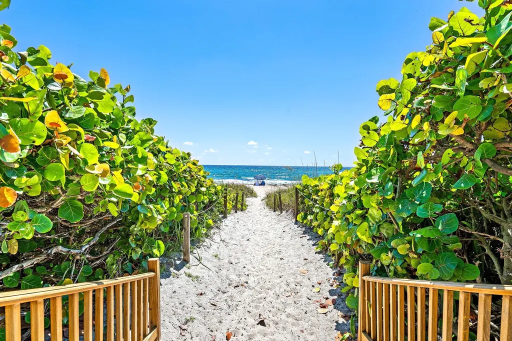2773 S Ocean Boulevard Palm Beach FL 33480