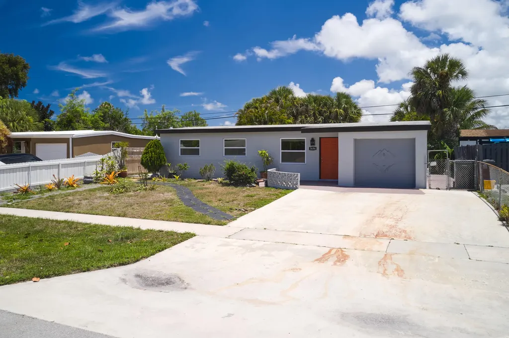 3686 Gull Road Palm Beach Gardens FL 33410