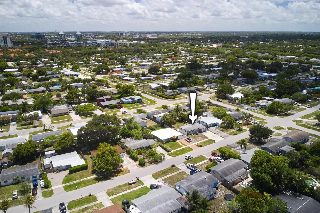 3686 Gull Road Palm Beach Gardens FL 33410
