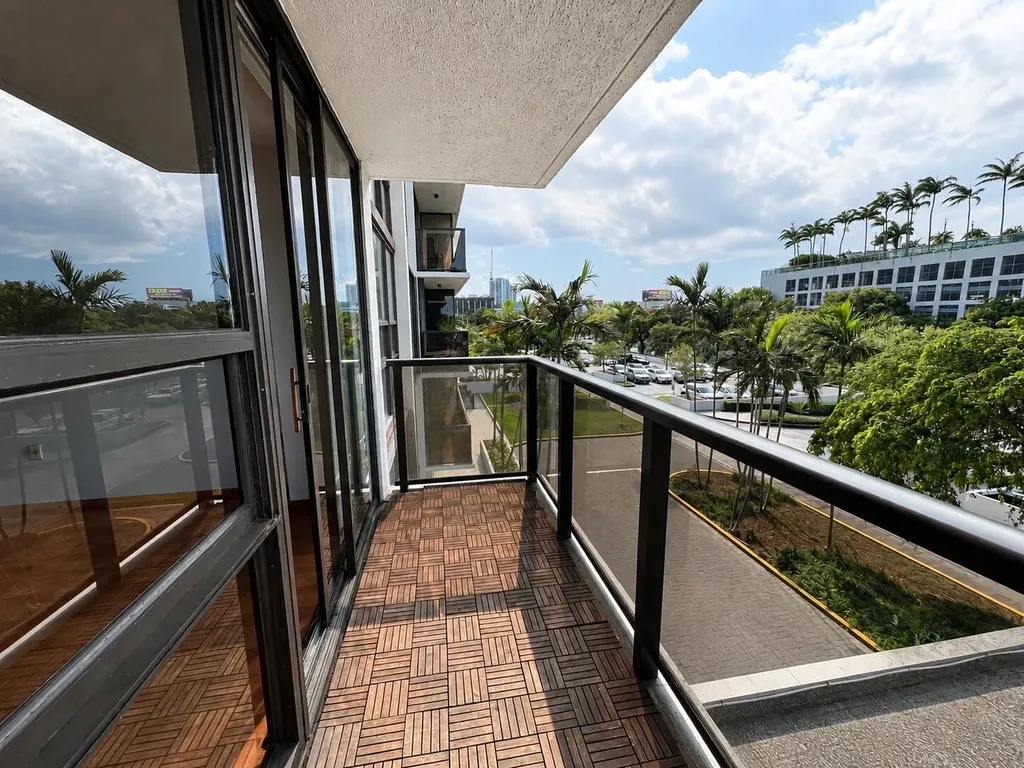 600 NE 36th Street Miami FL 33137
