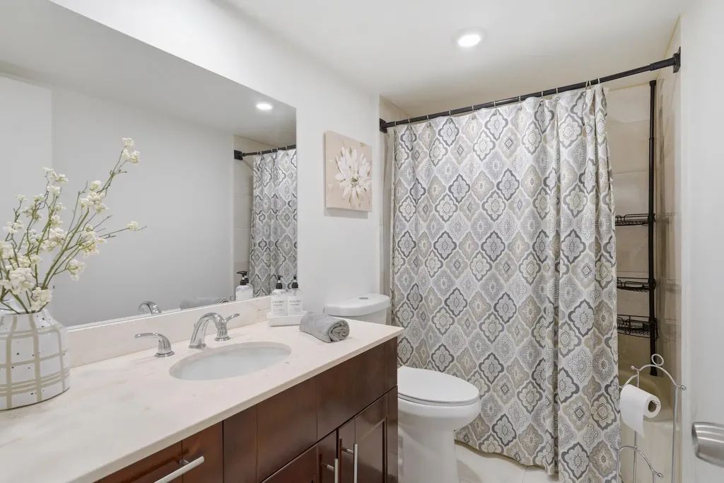 825 Egret Circle Delray Beach FL 33444