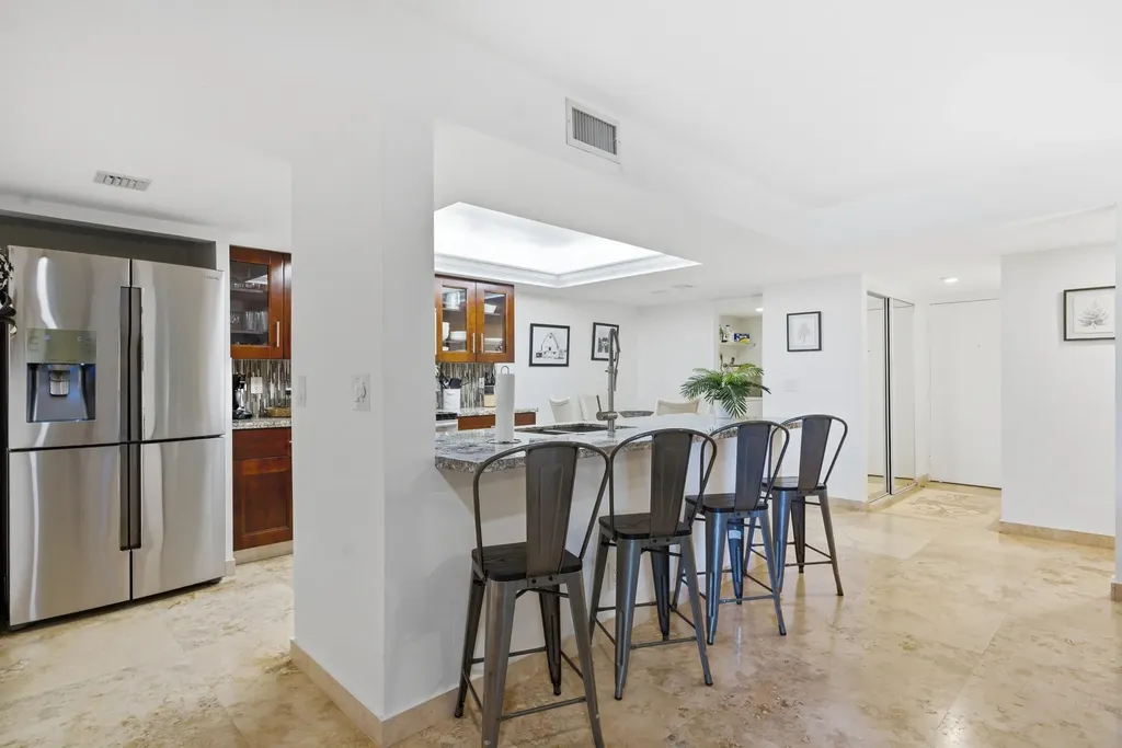 825 Egret Circle Delray Beach FL 33444